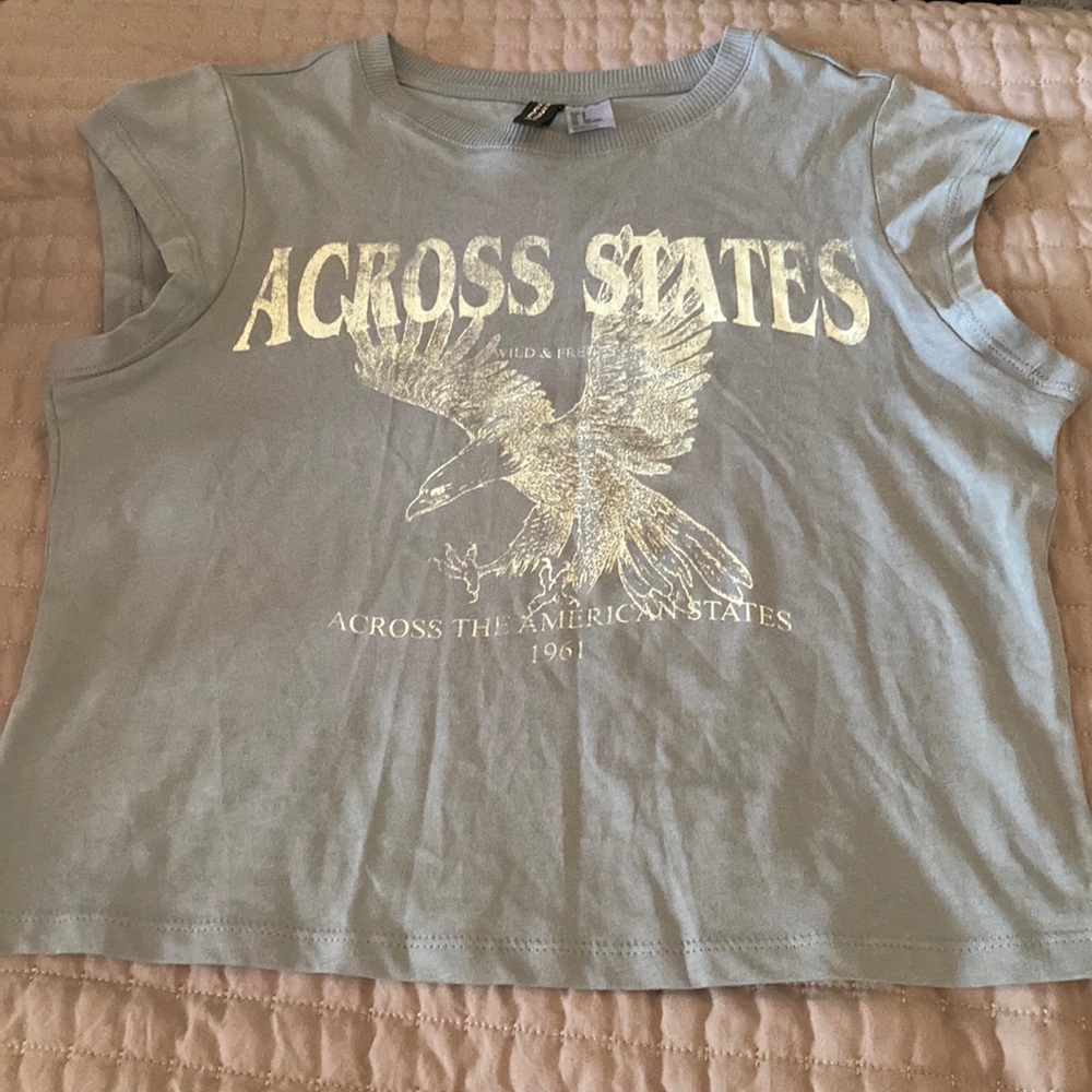 Small Sleeveless ‘Across States’ H&M Shirt